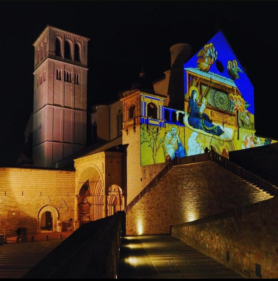 Francesco House Family Apartamento Assisi Exterior foto